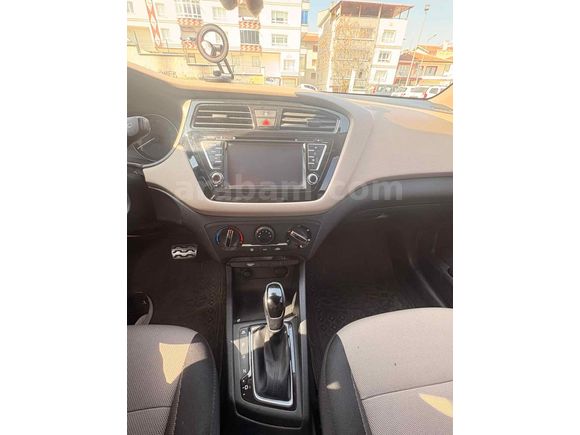 Sahibinden Hyundai i20 Active 1.4 MPi Elite 2017 Model 