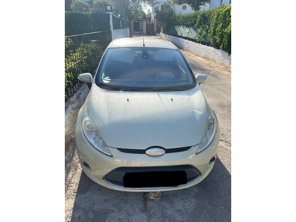 Sahibinden Ford Fiesta 1.4 Titanium 2010 Model  140.000 km Yeşil