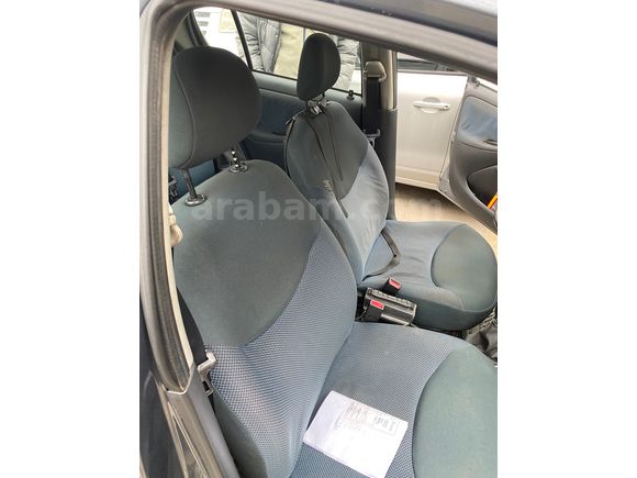 ilk Sahibinden Toyota Yaris 1.3 Blue 2006 Model 