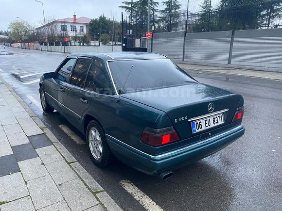 Sahibinden Mercedes - Benz E 200 1995 Model