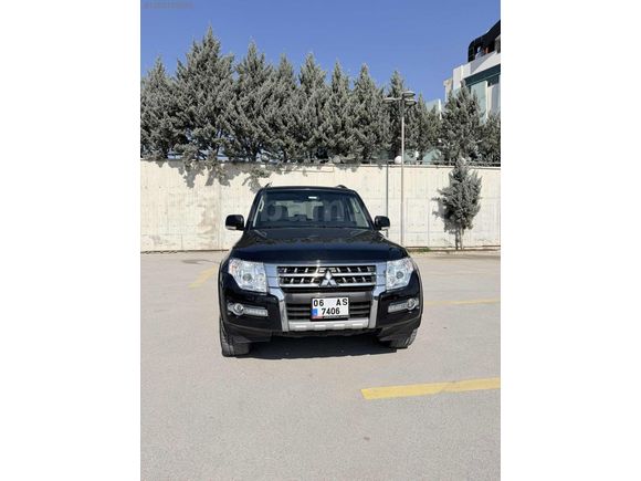 TÜRKİYEDE TEK HATASIZ !!2018 ÇKS 4X4 MİTSUBİSHİ PAJERO 7KOLTUK