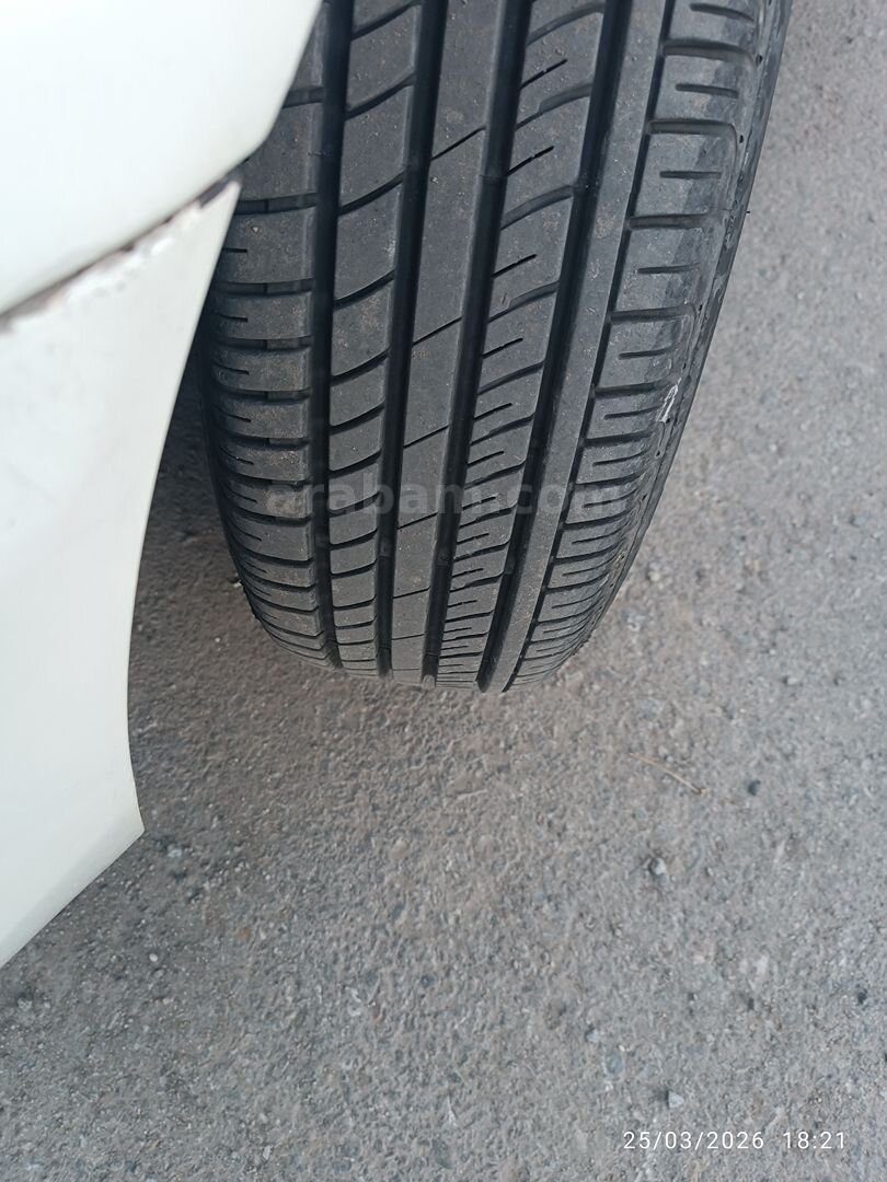 Sahibinden Volvo S40 1.6 2001 Model Kayseri 254.000 km Beyaz 6