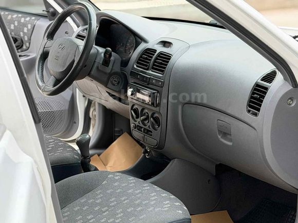 Sahibinden Hyundai Accent 1.3 Admire 2006 Model 
