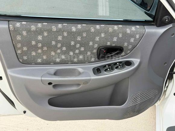 Sahibinden Hyundai Accent 1.3 Admire 2006 Model 
