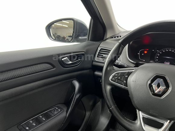 HEDEF RENAULT'DAN 0,99 KREDİ 2023 MEGANE TOUCH 1.3 TCE EDC