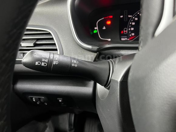 HEDEF RENAULT'DAN 0,99 KREDİ 2023 MEGANE TOUCH 1.3 TCE EDC