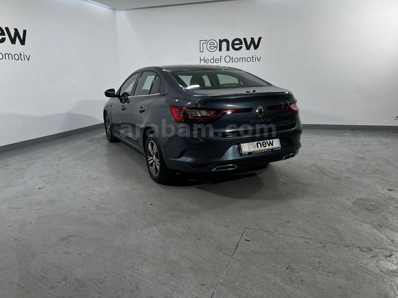 HEDEF RENAULT'DAN 0,99 KREDİ 2023 MEGANE TOUCH 1.3 TCE EDC