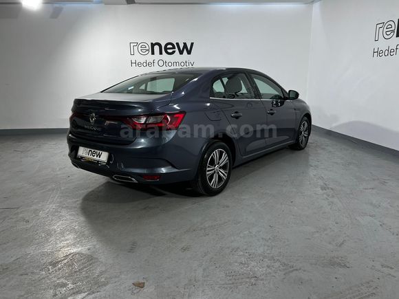 HEDEF RENAULT'DAN 0,99 KREDİ 2023 MEGANE TOUCH 1.3 TCE EDC