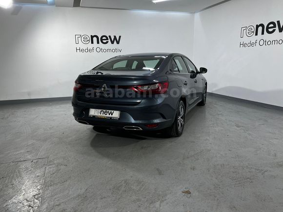 HEDEF RENAULT'DAN 0,99 KREDİ 2023 MEGANE TOUCH 1.3 TCE EDC
