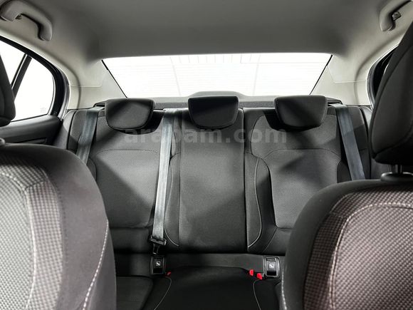HEDEF RENAULT'DAN 0,99 KREDİ 2023 MEGANE TOUCH 1.3 TCE EDC