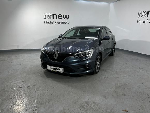 HEDEF RENAULT'DAN 0,99 KREDİ 2023 MEGANE TOUCH 1.3 TCE EDC