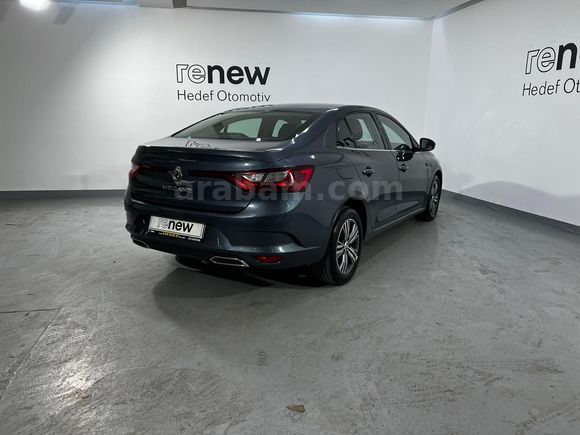 HEDEF RENAULT'DAN 0,99 KREDİ 2023 MEGANE TOUCH 1.3 TCE EDC