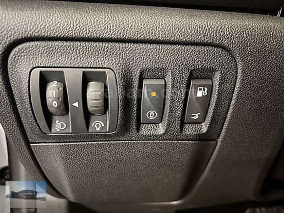 2025 Megane 1.3 TCe Touch EDC / 6.304 KM "%0,79 KREDİ"