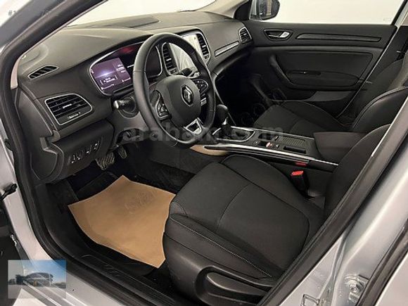 2025 Megane 1.3 TCe Touch EDC / 6.304 KM "%0,79 KREDİ"