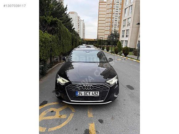 2022 Audi A3 Sedan 35 TFSI Advance