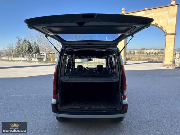 2005 Kangoo Multix 277 binde çok temiz masrafız çift sürgü