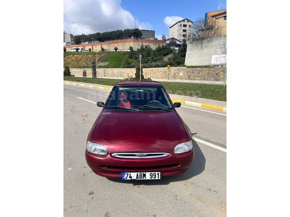 Sahibinden Ford Escort 1.8 clx 1998 Model  820.000 km Bordo