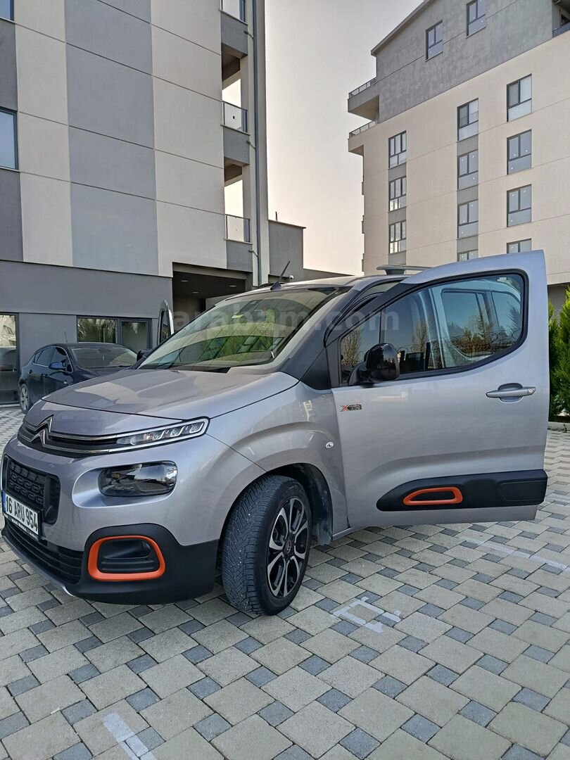 Sahibinden Citroen Berlingo 1.5 BlueHDI Shine 2021 Model Bursa 97.000 km Gri (metalik) 2