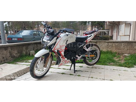 DİKKAT ÇEKMEK İSTEYENE RTR 200