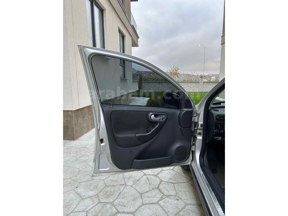 Sahibinden Opel Corsa 1.2 MANUEL 2006 Model 