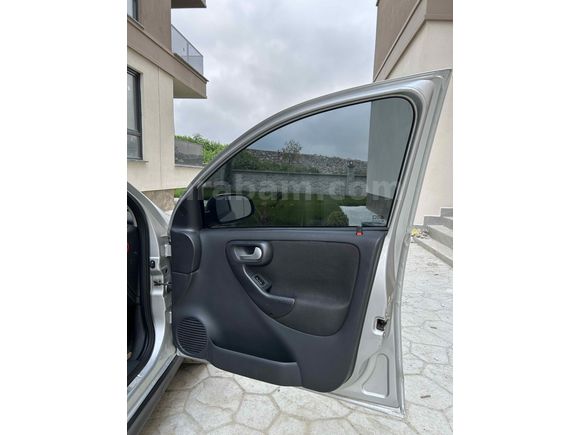 Sahibinden Opel Corsa 1.2 MANUEL 2006 Model 