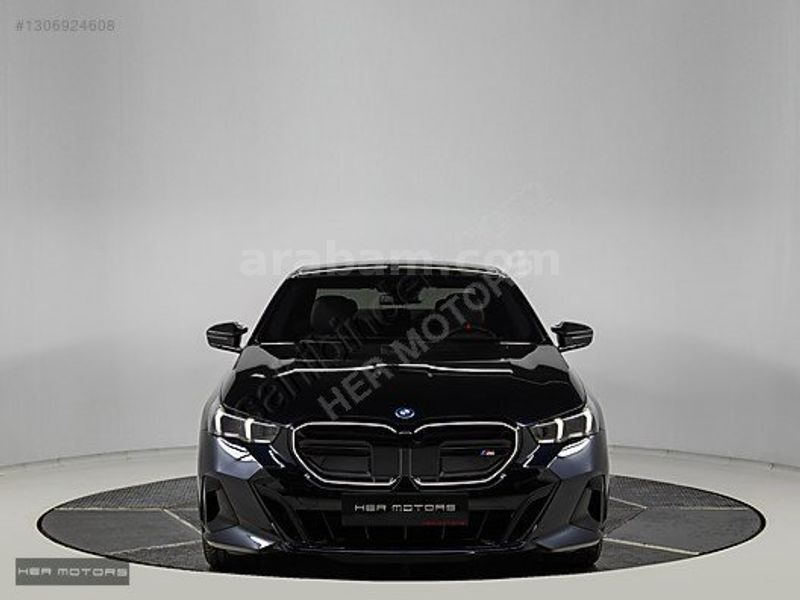 HER MOTORS 2024 BMW İ5 M60 XDRİVE BAYİ ÇIKIŞLI -SOĞUTMA B&W