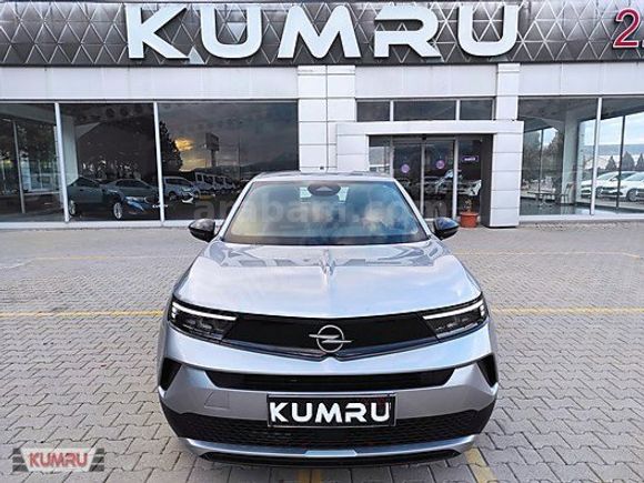 KUMRU OTOMOTİV'DEN 2025 OPEL MOKKA 1.2 T 130 HP EDİTİON