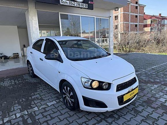 2013 DİZEL SEDAN SADECE BİR BUÇUK PARÇA BOYALI AVEO.