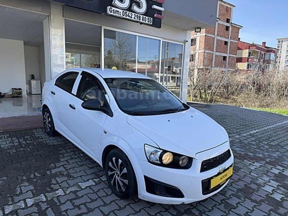 2013 DİZEL SEDAN SADECE BİR BUÇUK PARÇA BOYALI AVEO.