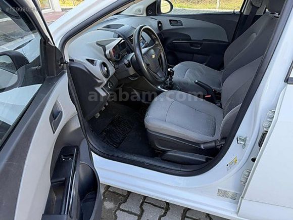 2013 DİZEL SEDAN SADECE BİR BUÇUK PARÇA BOYALI AVEO.