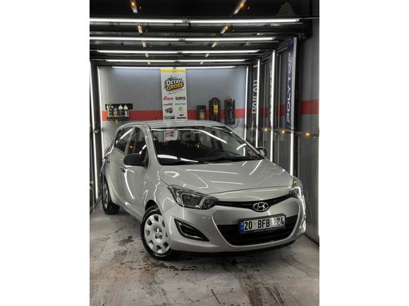 Galeriden Hyundai i20 1.2 D-CVVT Jump 2013 Model Manisa