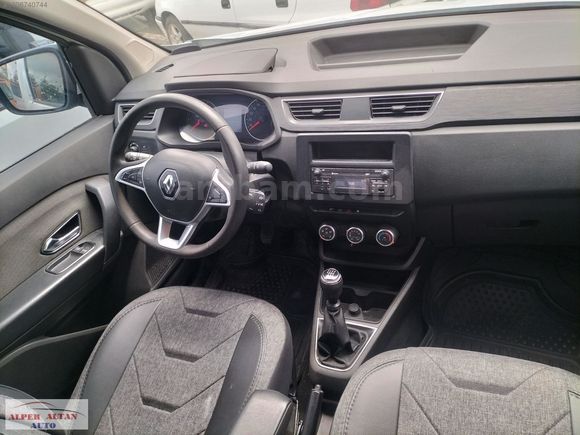 ALPER ALTAN AUTO DAN BAKIMLI RENAULT EXPRESS COMBİ