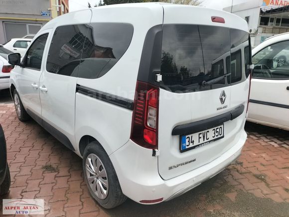 ALPER ALTAN AUTO DAN BAKIMLI RENAULT EXPRESS COMBİ
