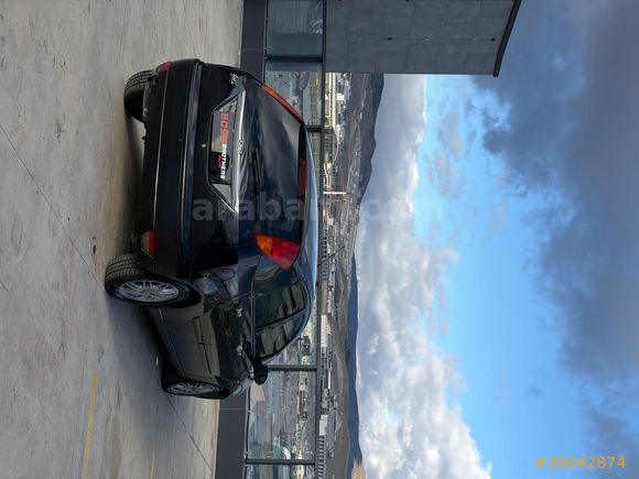2004 - Ford Focus - Ghia - Değişensiz - Klimalı