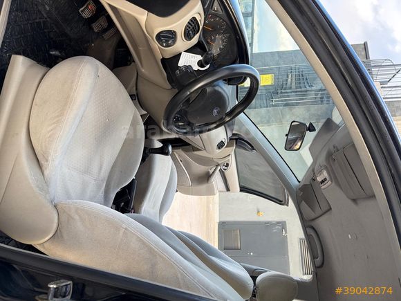 2004 - Ford Focus - Ghia - Değişensiz - Klimalı
