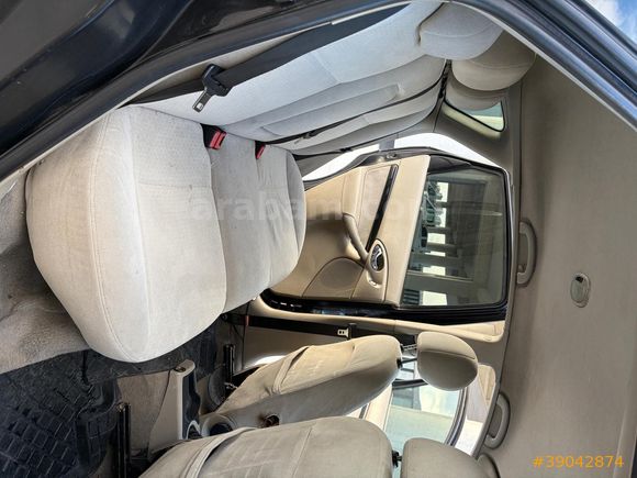 2004 - Ford Focus - Ghia - Değişensiz - Klimalı