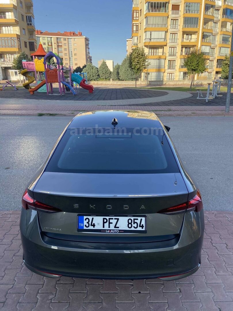 Galeriden Skoda Octavia 1.5 Mhev Elite 2025 Model Konya 45.685 km Gri (titanyum) 2