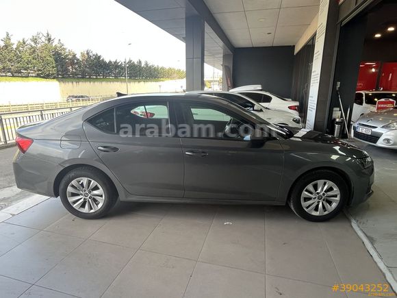 HATASIZ BOYASIZ DEĞİŞENSİZ TRAMERSİZ Skoda Octavia 1.5 Mhev