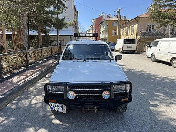 Galeriden Mazda B 2500 Çift Kabin SDX 1998 Model Konya 200.532 km