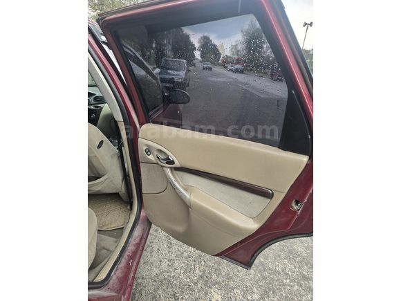 Sahibinden Ford Focus 1.6 Ghia 2002 Model Aydın