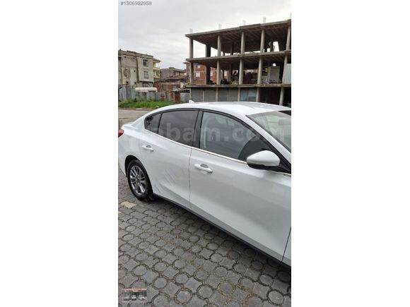 SIFIR 2025 MODEL TİTANİUM STİL PAKET 7 BİN KM DE
