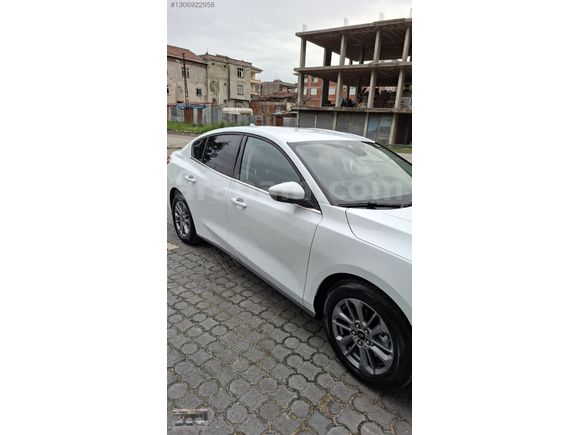 SIFIR 2025 MODEL TİTANİUM STİL PAKET 7 BİN KM DE