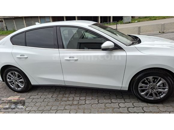 SIFIR 2025 MODEL TİTANİUM STİL PAKET 7 BİN KM DE