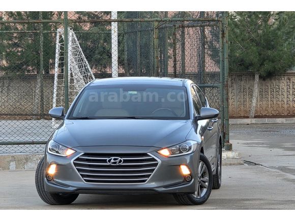 Sahibinden Hyundai Elantra 1.6 CRDi Style Plus 2018 Model