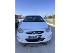 Sahibinden Hyundai Accent Blue 1.6 CRDI mode 2012 Model Beyaz