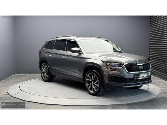 ""GARDEN"" 2023 GRİ HATASIZ CAM TAVAN KEYLESS GO HAYALET EKRAN