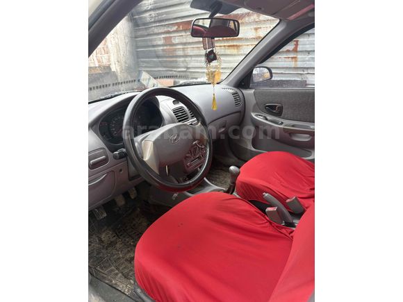 Sahibinden Hyundai Accent 1.3 LX 2001 Model 