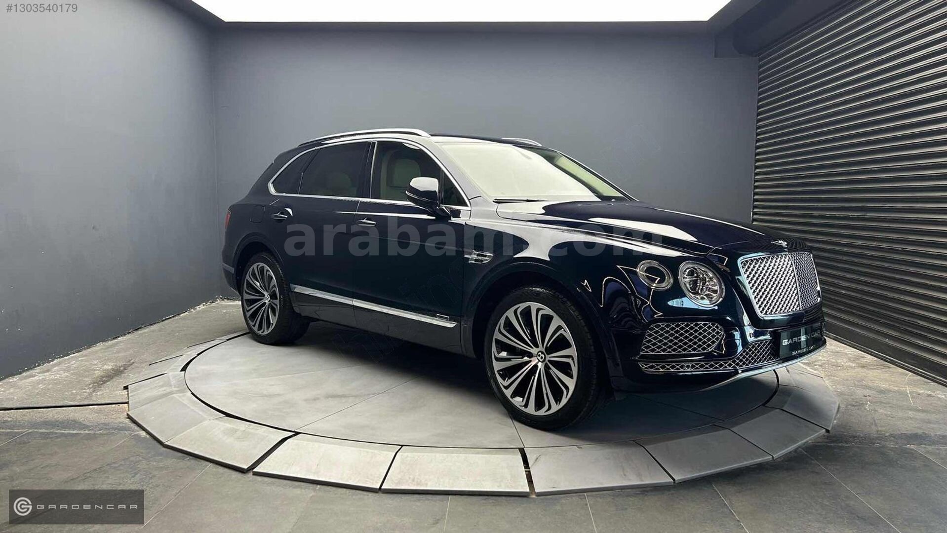 Galeriden Bentley Bentayga 4.0 Diesel 2017 Model İstanbul 78.000 km Lacivert 1