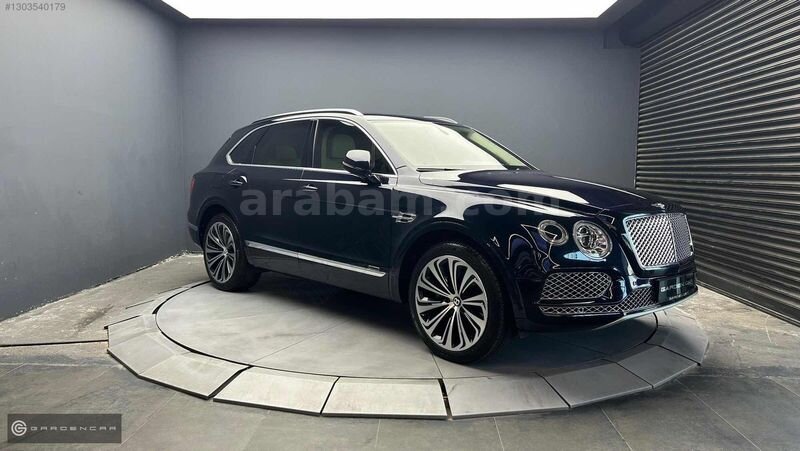 Galeriden Bentley Bentayga 4.0 Diesel 2017 Model İstanbul 78.000 km Lacivert