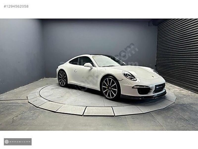 Galeriden Porsche 911 Carrera 4S 2013 Model İstanbul 145.000 km Beyaz